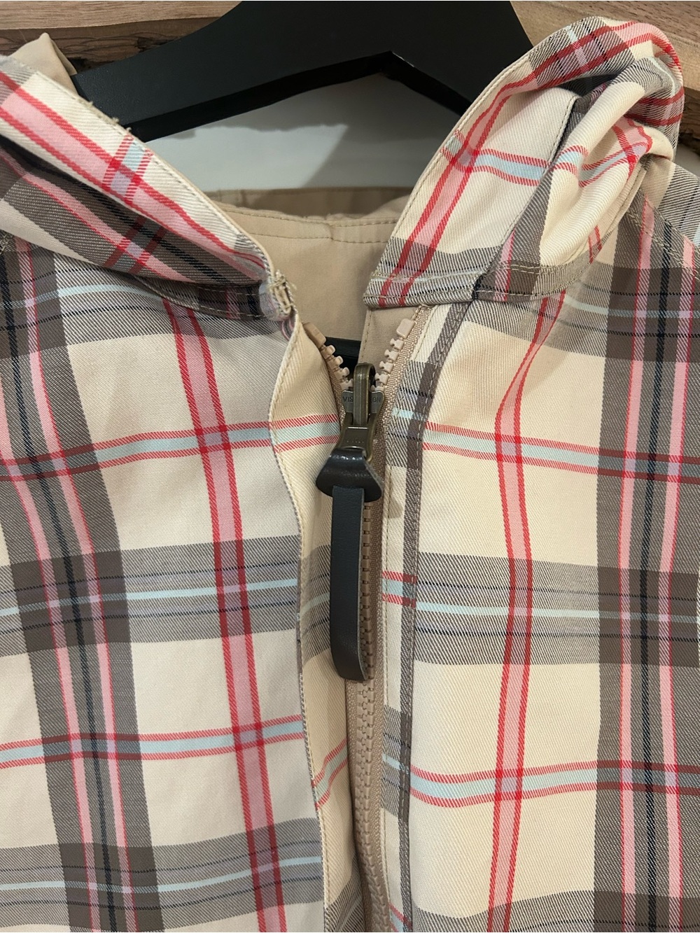 JW ANDERSON X Uniqlo Light Reversible Jacket - Picture 10 of 10